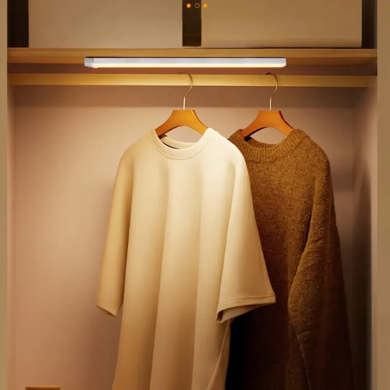 luminaria-led-recarregavel-com-sensor-de-movimento-luci-express4