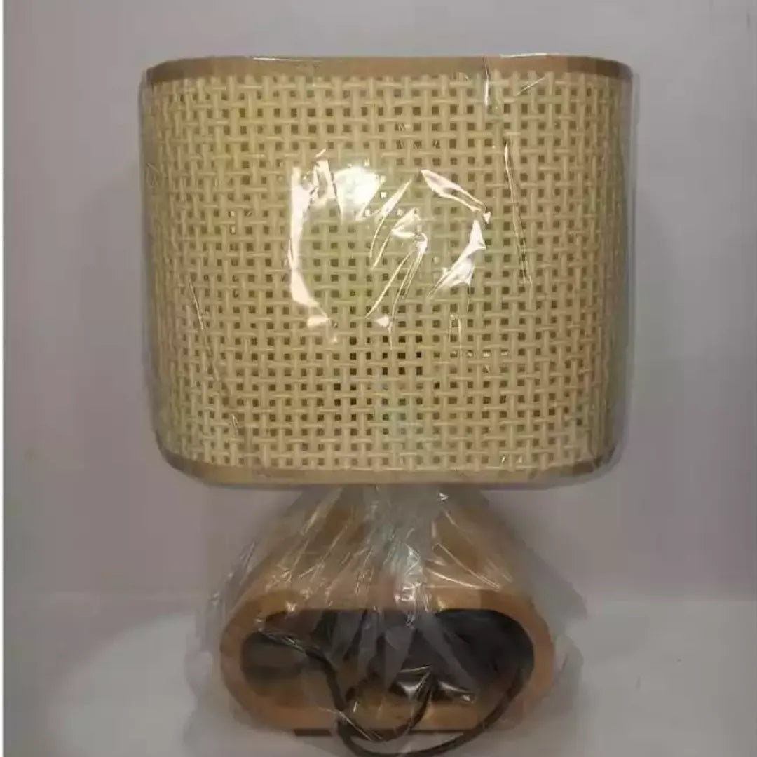 Abajur em Madeira e Palha - Luci Express | Toque com Estilo